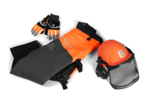 Kaitsevarustuse komplekt Functional (kiiver, kindad ja säärised)